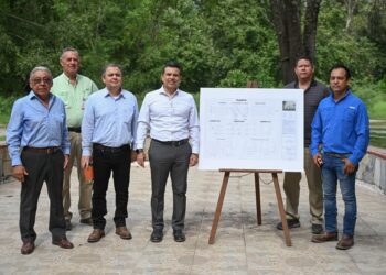 Supervisa alcalde los manantiales de La Peñita.