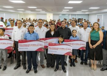 Entrega SET becas “Avanza Tamaulipas” y  “Futuro Tamaulipas”