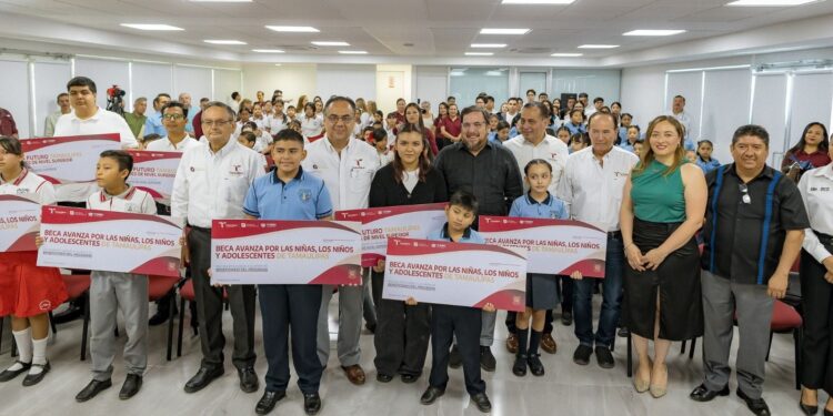 Entrega SET becas “Avanza Tamaulipas” y  “Futuro Tamaulipas”