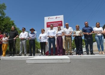Entrega Municipio nueva calle para beneficiar a vecinos de colonias Norberto Treviño y Viviendas Populares