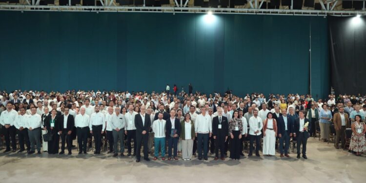 Américo Villarreal inaugura la 5ª edición del México Carbon Forum en Tampico