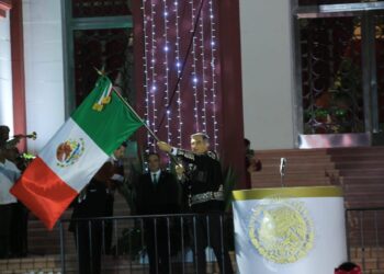 Américo Villarreal da el Grito de Independencia junto a miles de familias tamaulipecas