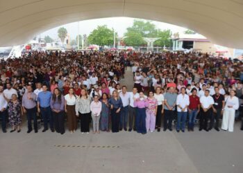 Reafirman compromiso con la niñez: entregan 2,500 kits escolares del programa Pasos por la Educación 2025