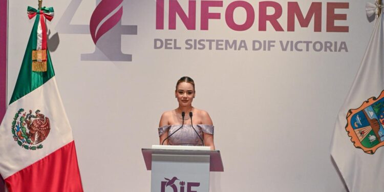 Convoca Lucy de Gattás a seguir unidos de corazón por las familias de Victoria.