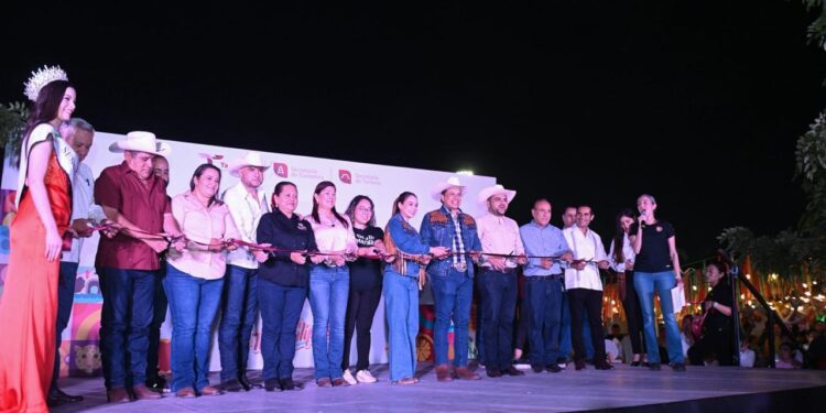 Victoria hace región en muestra gastronómica en Feria 2025.