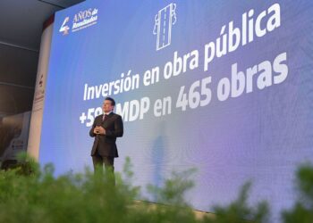 Victoria marca ruta en obra pública.