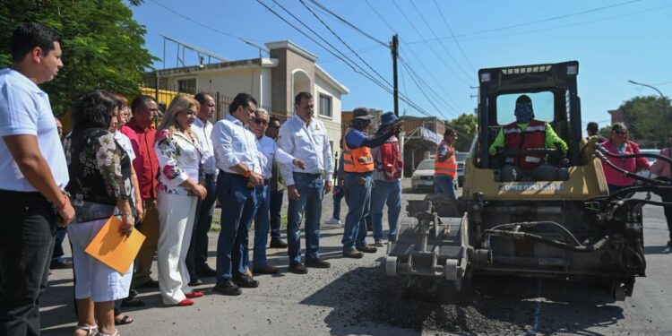 Para seguridad de alumnos, intensifica Municipio bacheo en ruta escolar.