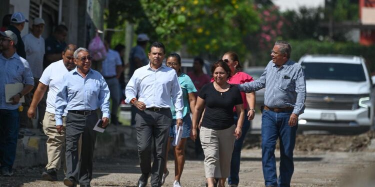Agradecen vecinos pavimentación en la Cuauhtémoc