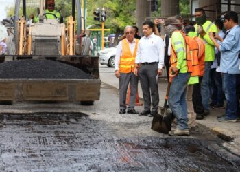 Intensifican bacheo en zona centro de Victoria.