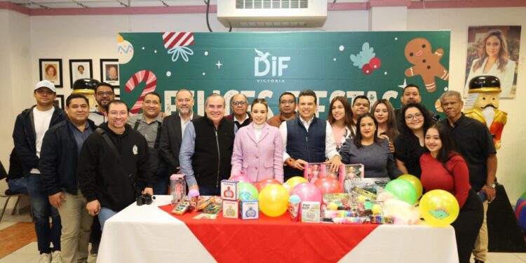 Arrancan Lucy y Lalo “Ayudemos a Santa 2025”.