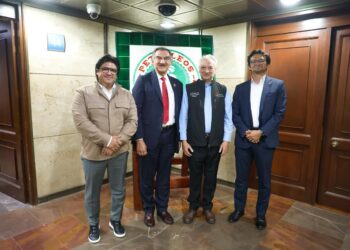 Revisan Américo Villarreal y director de Pemex proyectos estratégicos para Tamaulipas