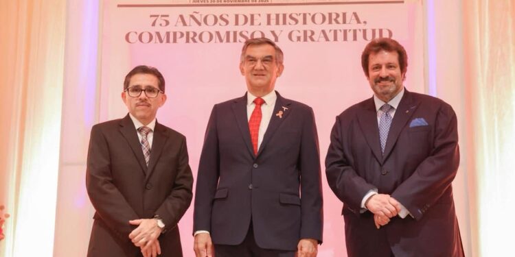 Ratifica gobernador su compromiso con  la libertad de expresión