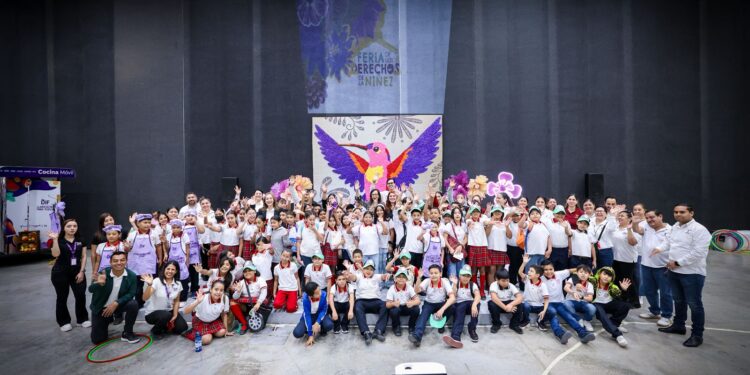 Niñas, niños y adolescentes participan en la Feria de los Derechos 2025 del DIF  Tamaulipas