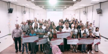 Impulsan Gobierno y DIF Tamaulipas inclusión y permanencia educativa con la  entrega de becas