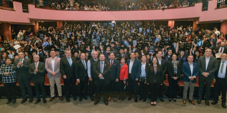 Exhorta secretario de Educación a graduados de la UPV a servir a Tamaulipas con humanismo y transformación