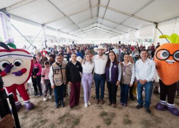 Beneficia DIF Tamaulipas a familias de González  con la Feria Mercado de Alimentos