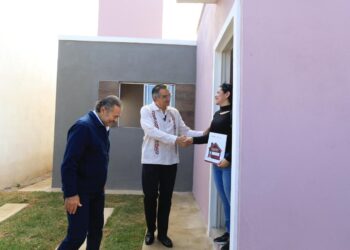 INFONAVIT ENTREGA VIVIENDAS  DEL BIENESTAR  A FAMILIAS DE TAMAULIPAS