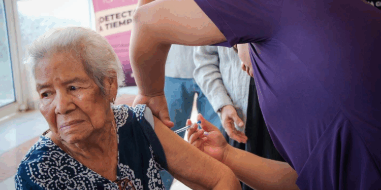 Llega la vacuna contra el Sarampión al DIF Victoria.