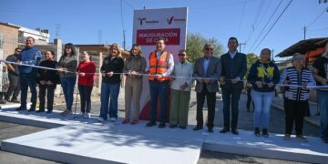 Le cumple Lalo Gattás a su gente y Victoria.