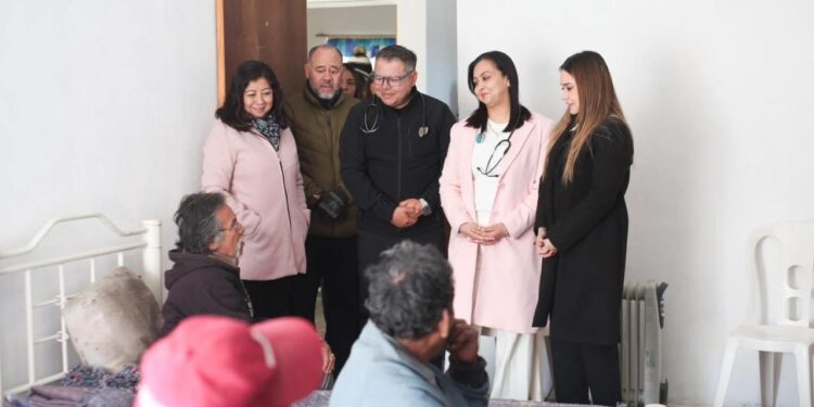 Refuerzan DIF y gobierno de Victoria acciones para proteger la salud de la población ante onda gélida.