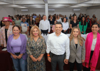 Conmemoran DIF y Municipio Día de la Mujer Mexicana.