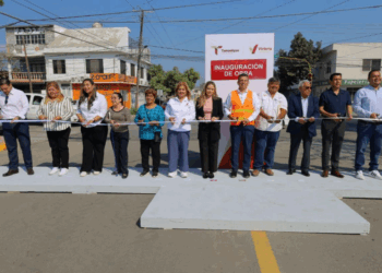 Rehabilitan pavimentación de la calle 27 Lauro Rendón.