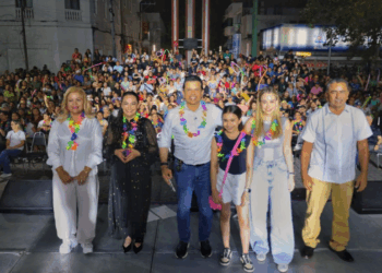 Gran participación de familias en el festival de Carnaval 2026.