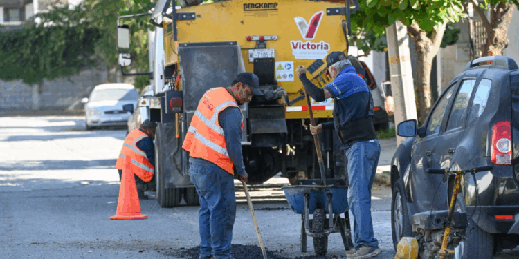 Mejoramiento de calles y avenidas en Victoria no se detiene.