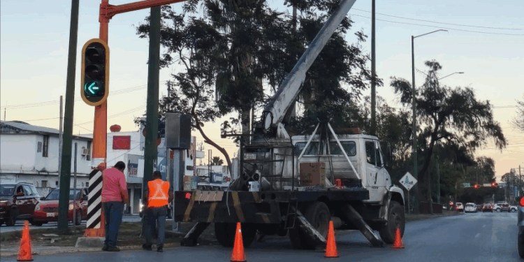 Operará Municipio semáforos instalados por el Estado.