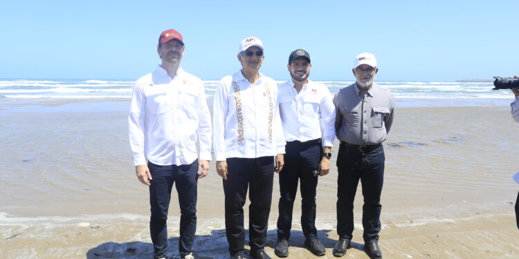 Constatan Américo y titular de la Sedatu obras de urbanización en el Puerto del Norte  en Matamoros