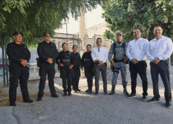 Atiende alcalde Lalo Gattás con mandos de seguridad reportes ciudadanos.