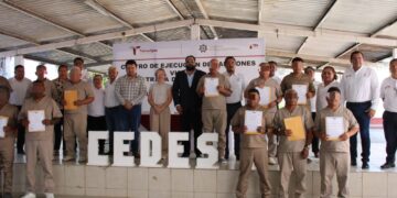 Transforma educación vidas en CEDES Victoria: entregan 52 certificados a PPLs