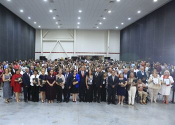 Las y los maestros son el corazón de la transformación: Américo Villarreal
