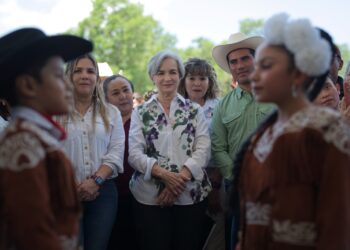 DIF Tamaulipas acerca servicios gratuitos a familias de Llera con la brigada Transformando Familias