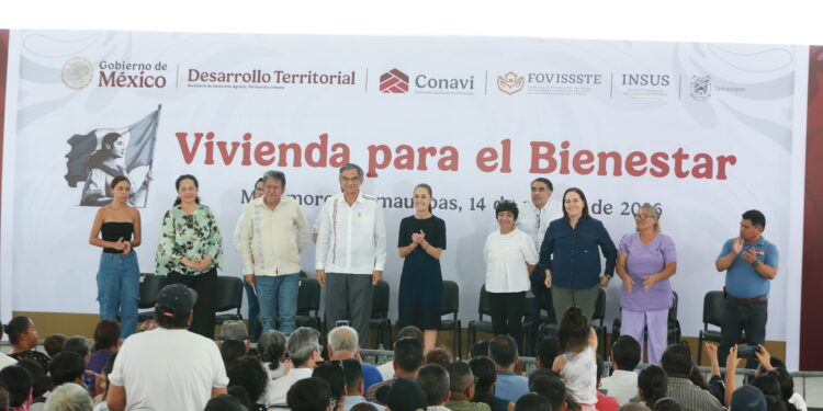 Con la entrega de viviendas se hace justicia a quienes menos tienen: Claudia Sheinbaum
