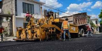 Refuerza Municipio pavimentación y rehabilitación de calles en Victoria.