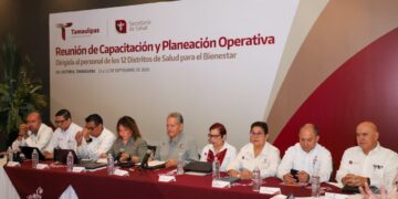 Evalúa secretario de Salud, los programas prioritarios y estrategias de atención de los  Distritos de Salud