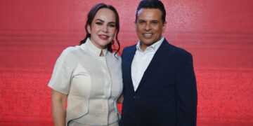 Asiste Lalo Gattás a Segundo Informe de Carmen Lilia Canturosas.