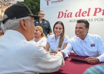 Con audiencias públicas consolida Lalo Gattás confianza a su gobierno.